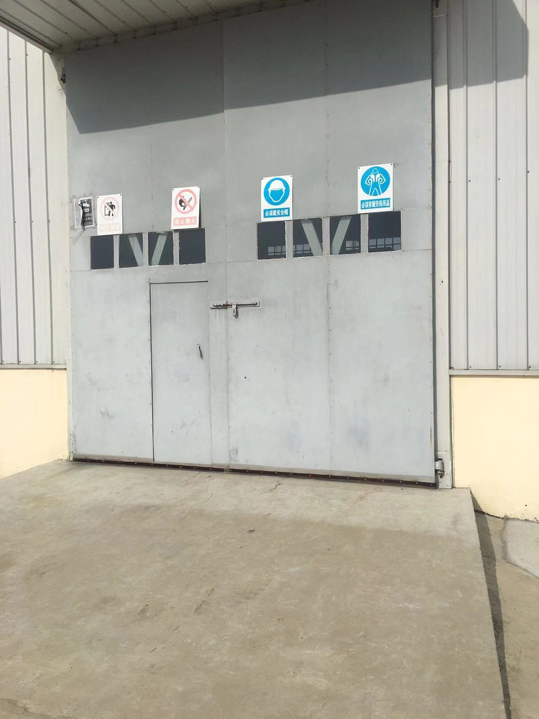 1608537570167848.jpg 钢大门1.jpg